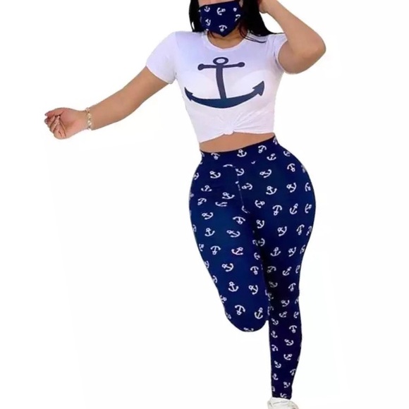 Clothes - Picture 8 of 16